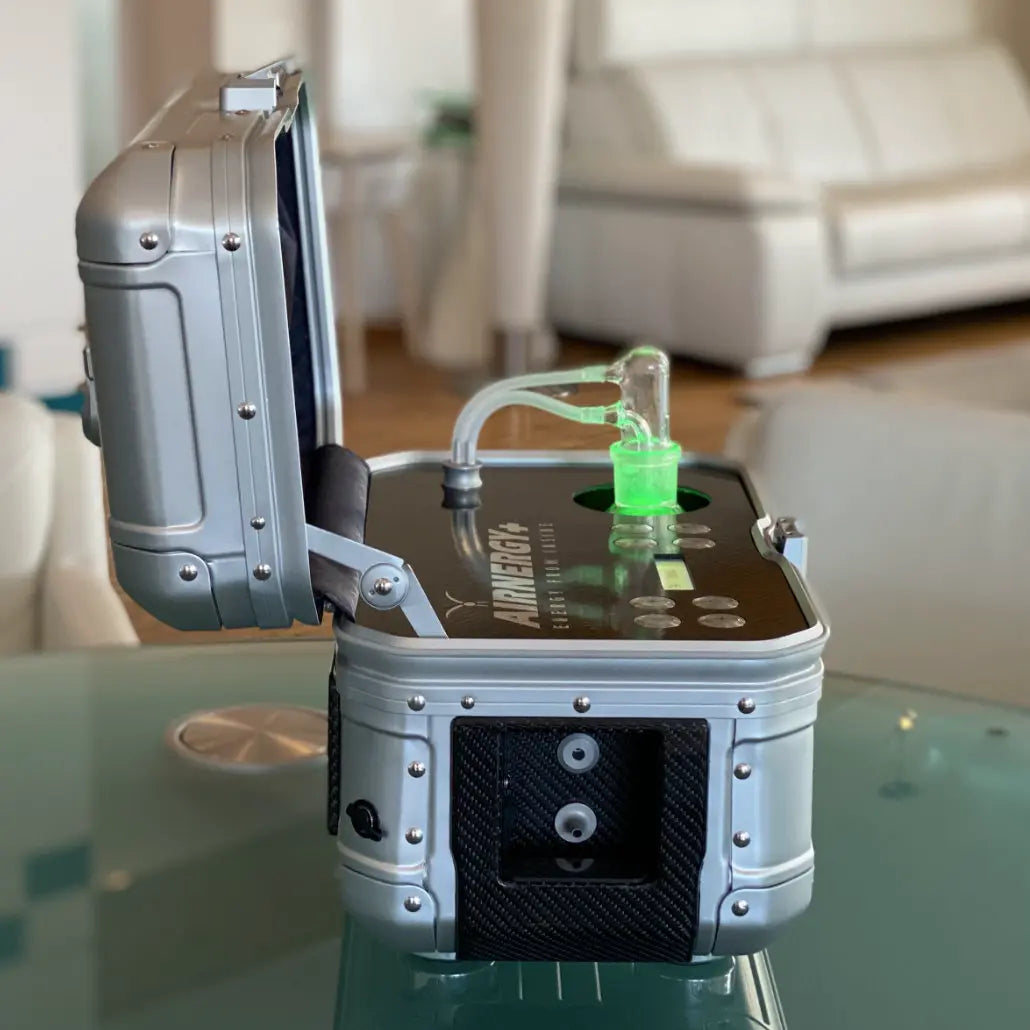 Airnergy Travel Plus V2 in silber - Seitenansicht